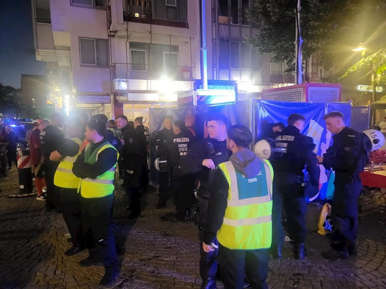 Ordner in Köln von Belgien-Fans verletzt – Polizei greift ein