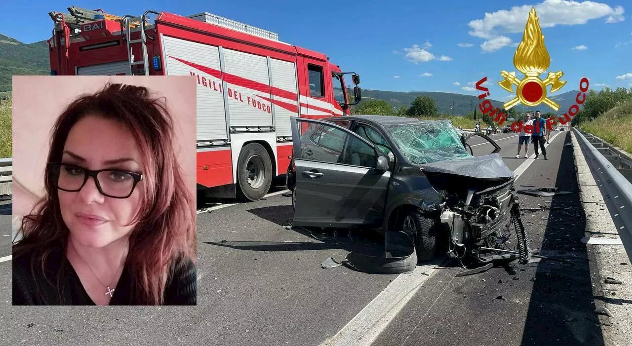 Catia Calisti è morta in un incidente stradale: la cantante aveva duettato con Anna Oxa a Fantastico