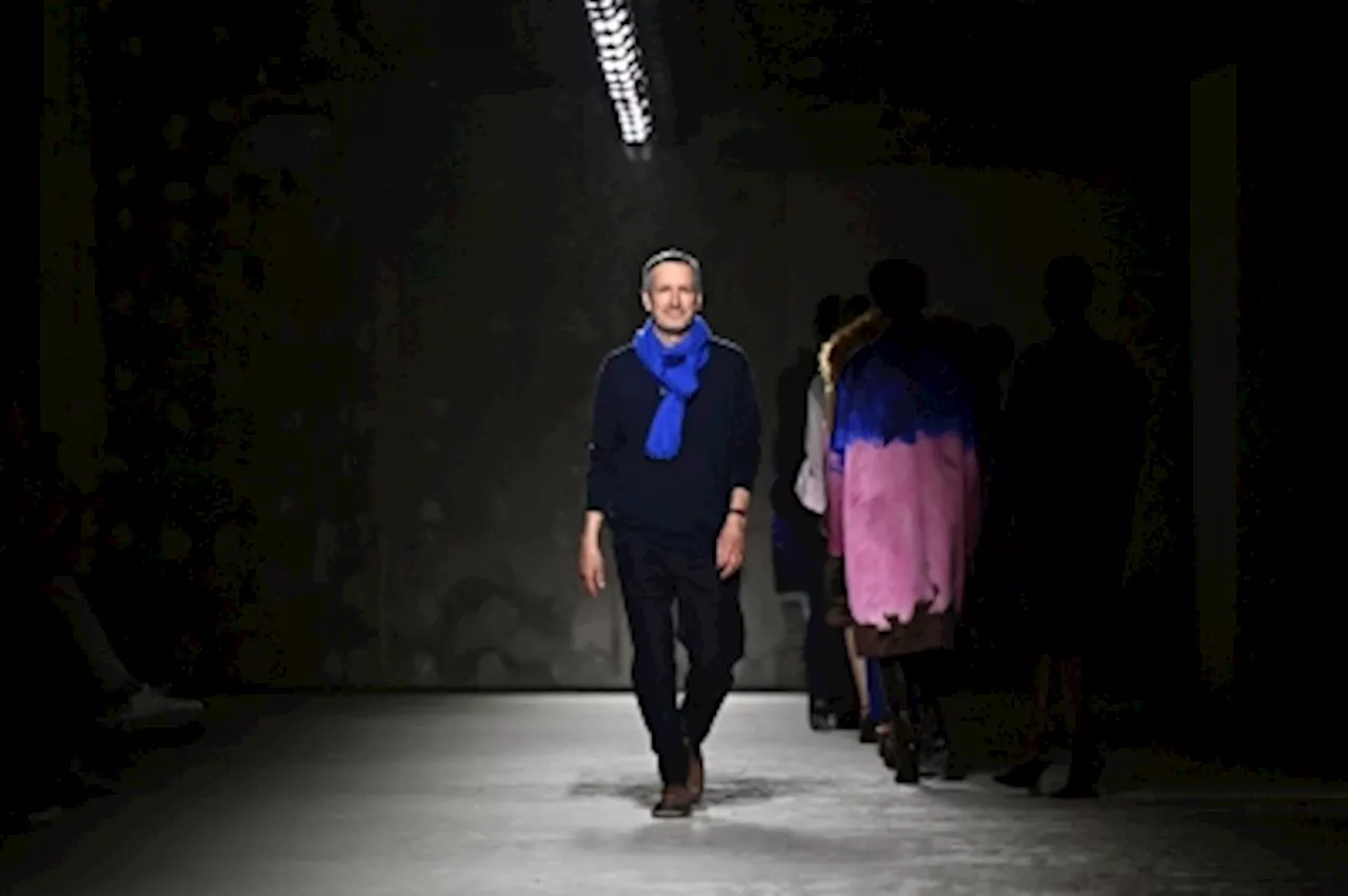 Paris fashionistas says au revoir to design legend Dries Van Noten