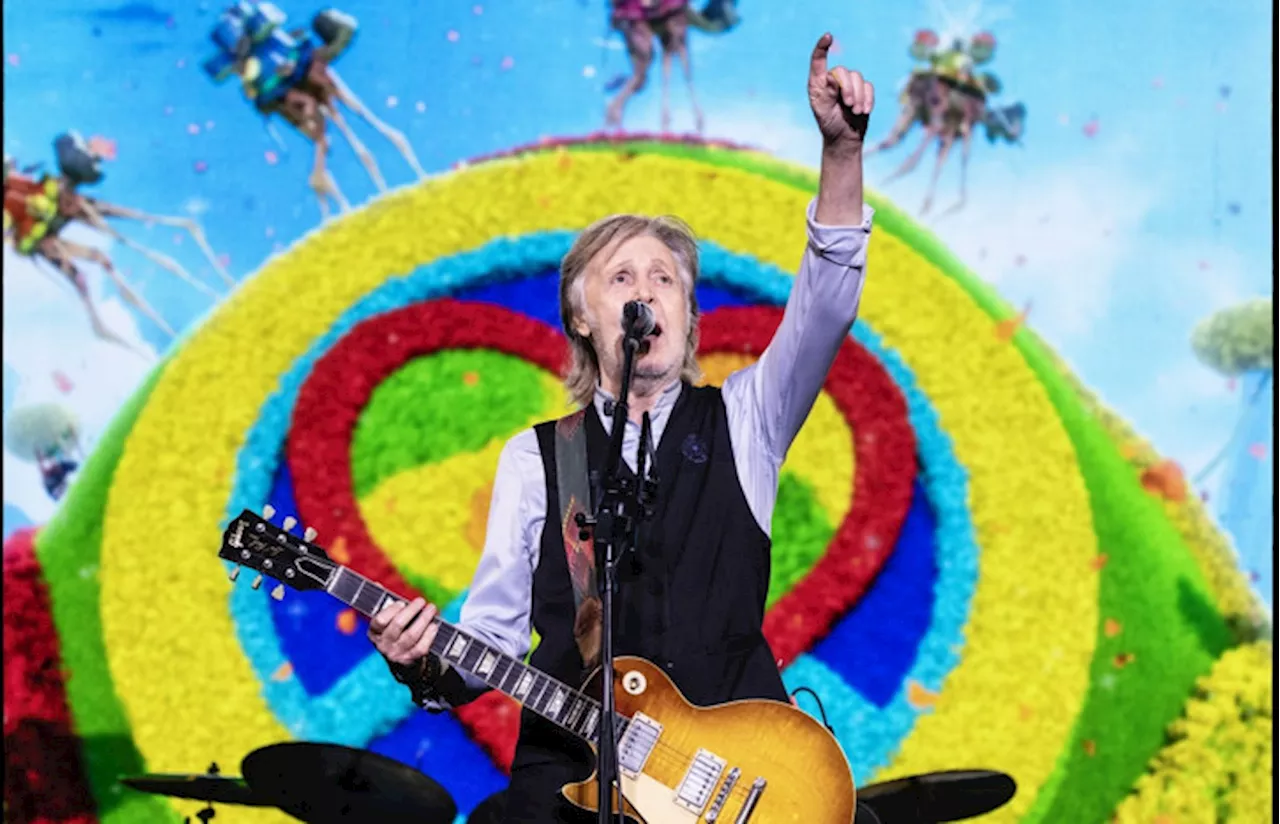 Paul McCartney Hadiri Konser Taylor Swift di London