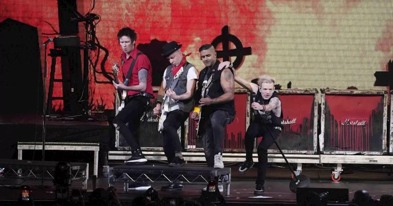 90s band ‘never saw’ former frontman again after ditching group in 1997