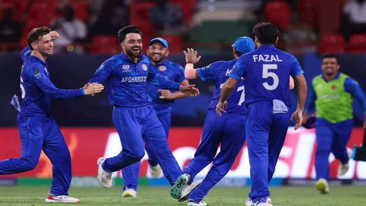 AFG vs AUS: ऑस्ट्रेलिया के खिलाफ अफगानिस्तान के जीत से बदल गए सेमीफाइनल का पूरा समीकरण, अब रेस में चारों टीमें