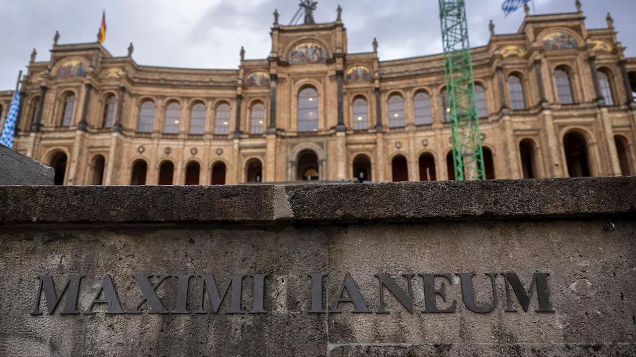 Bayern: Fraktionen über Bürokratieabbau-Kommission im Landtag einig