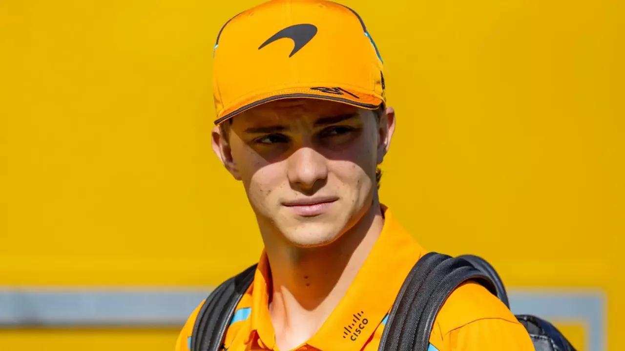 Oscar Piastri dismisses McLaren upgrade theory after huge Lando Norris gap