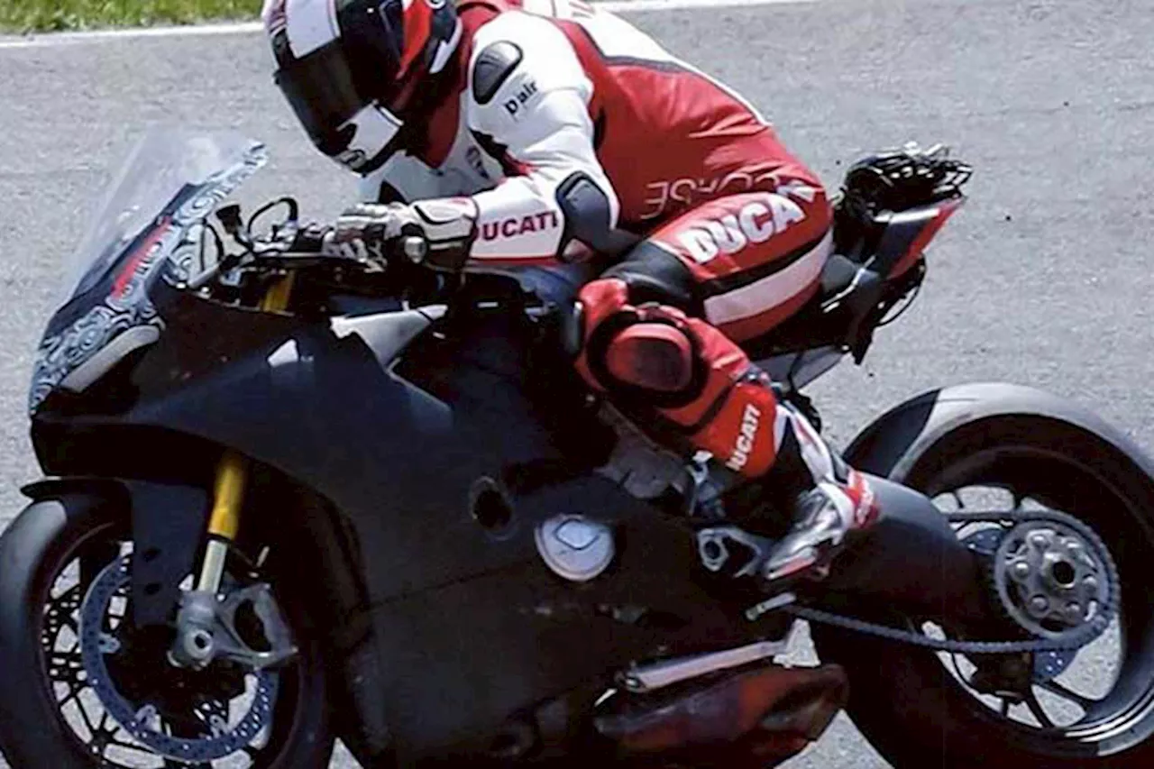 Erlkönig Ducati: Mehr Details zum neuen V4-Superbike