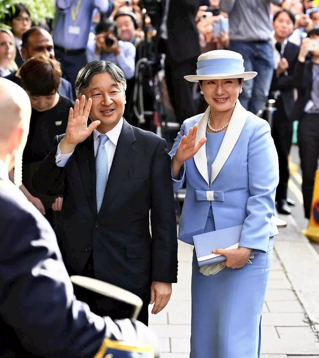 Imperial couple welcomed by Japanese nationals in London