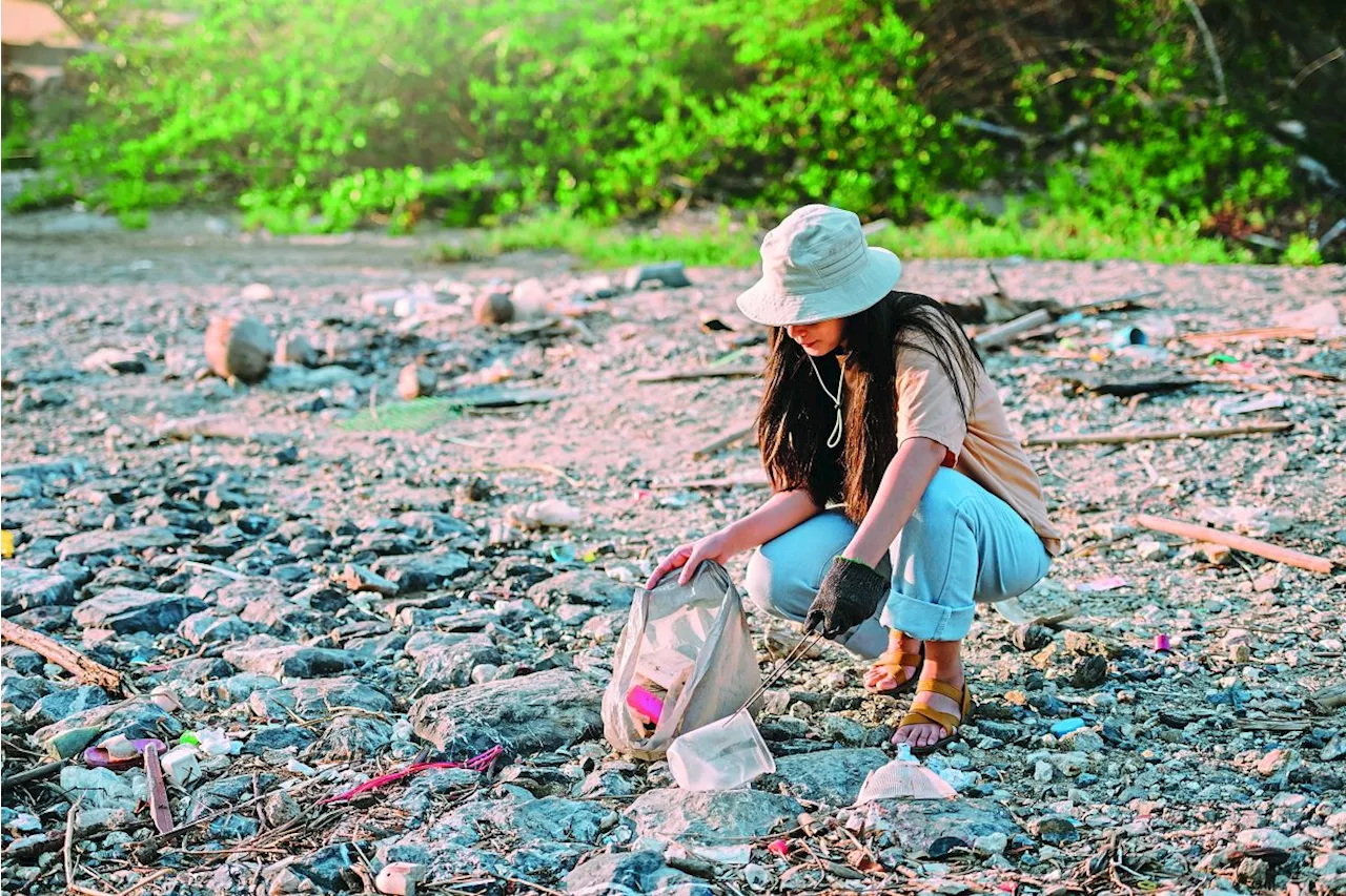 ‘Turn off the tap’ of plastic waste, govt urged