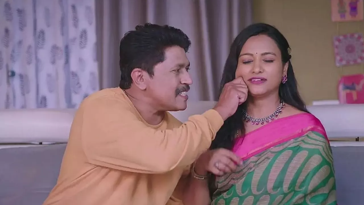 Amurthadhare Serial: ಅಮೃತಧಾರೆ ಆನಂದ್ ಪತ್ನಿ ಅಪರ್ಣ ರಿಯಲ್‌ ಪತಿ ಯಾರು ಗೊತ್ತಾ? ಇವರು ಕೂಡ ಫೇಮಸ್‌ ನಟ!!