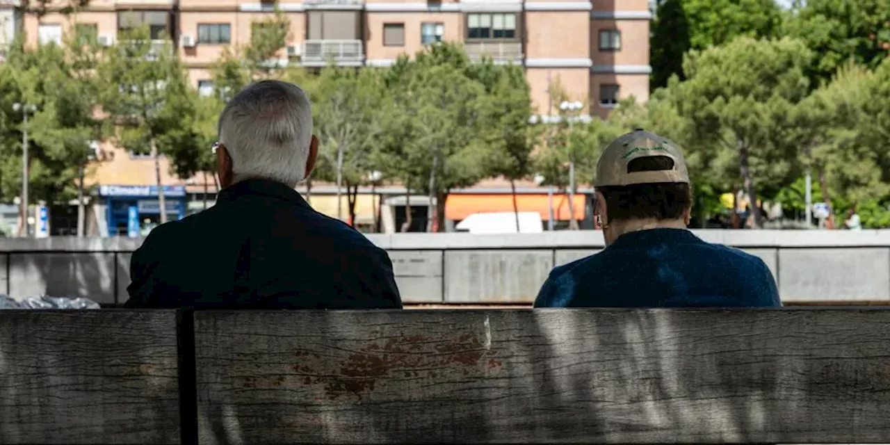 Cuándo se cobran las pensiones en junio: la fecha en Caixabank, Santander, ING y BBVA