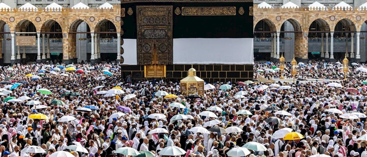 Over 1,300 Hajj Pilgrims Die Amid Record Heat in Saudi Arabia