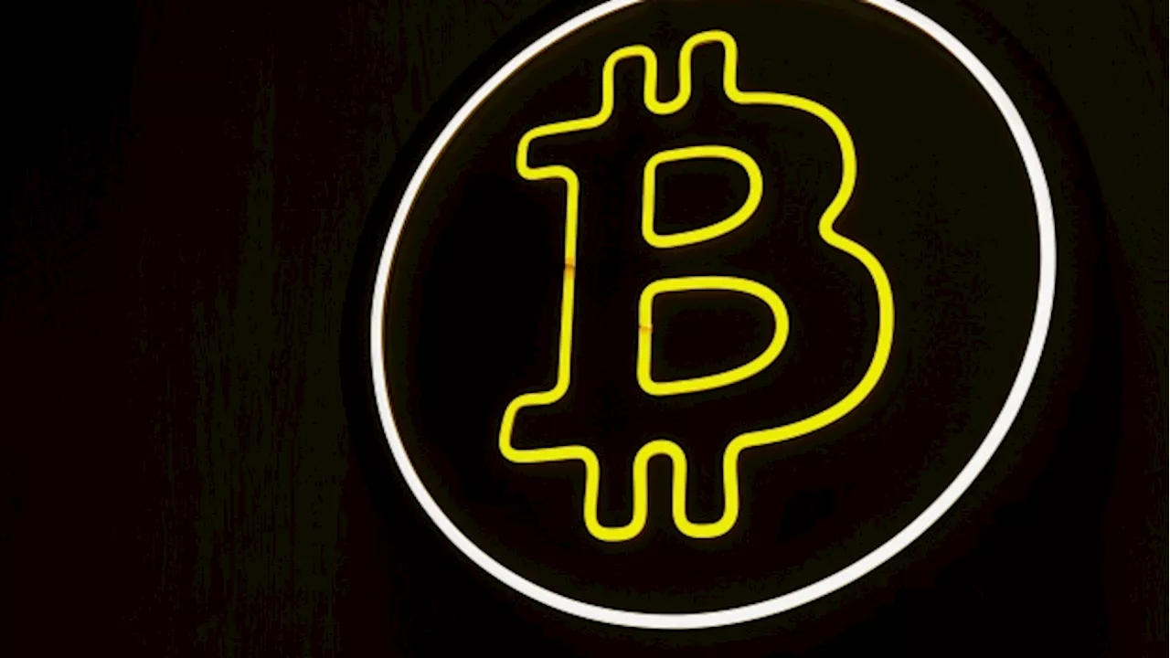 Bitcoin Funds See Most Outflows Over Two Weeks Since ETF Approval