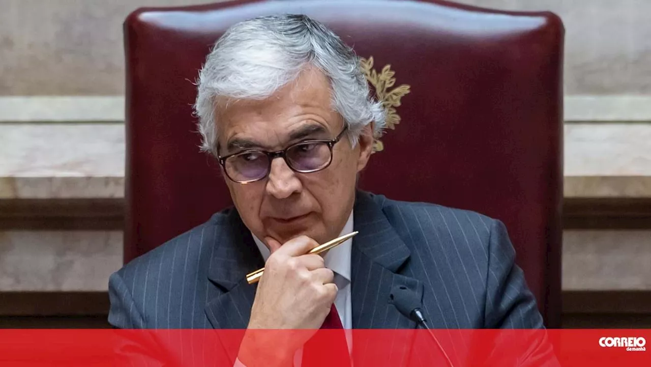 Aguiar-Branco salienta que desafios do futuro exigem consensos no parlamento