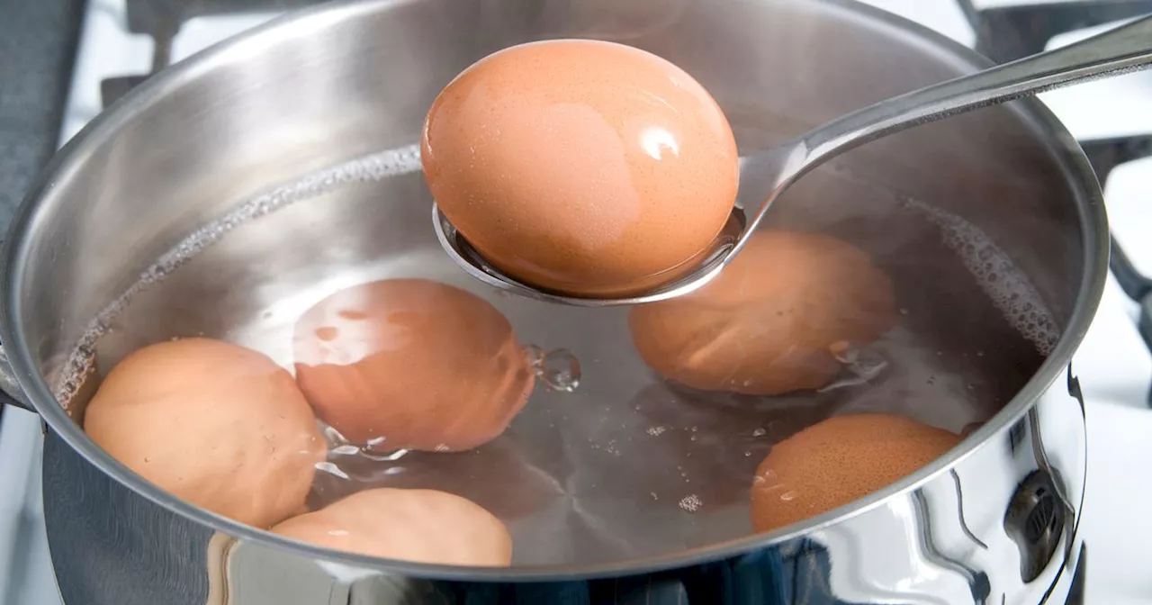 Michelin-trained chef shares egg cooking tip that gets jammy yolks every time