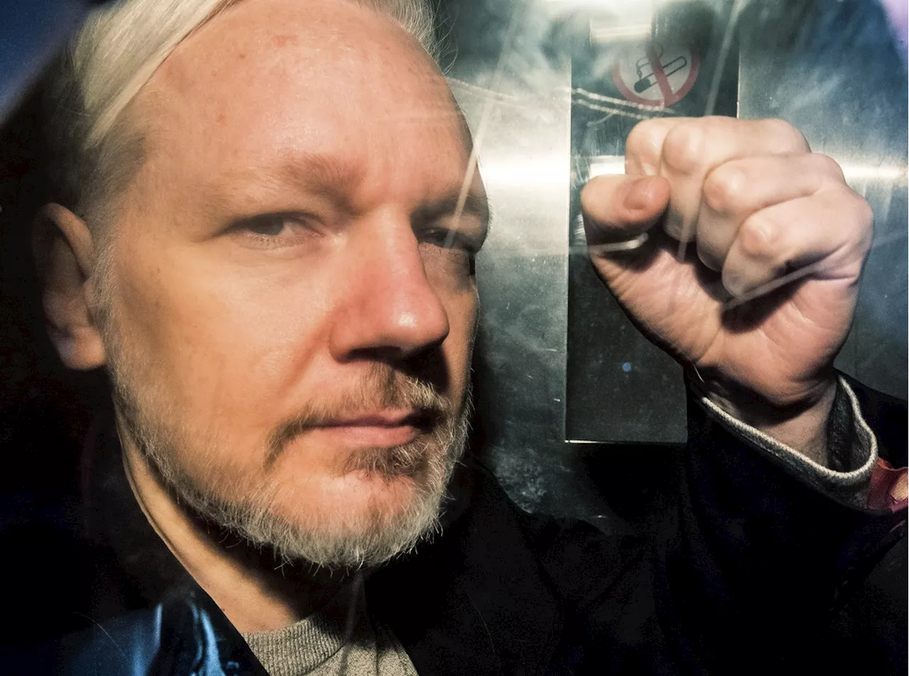 Fundador do WikiLeaks, Assange deverá se declarar culpado em acordo que poderá livrá-lo da prisão