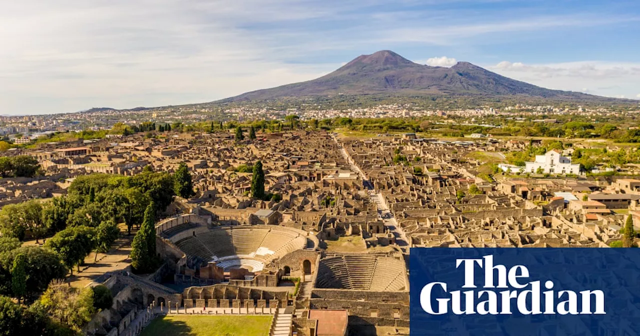 British man dies of suspected heart attack on Mount Vesuvius in heatwave