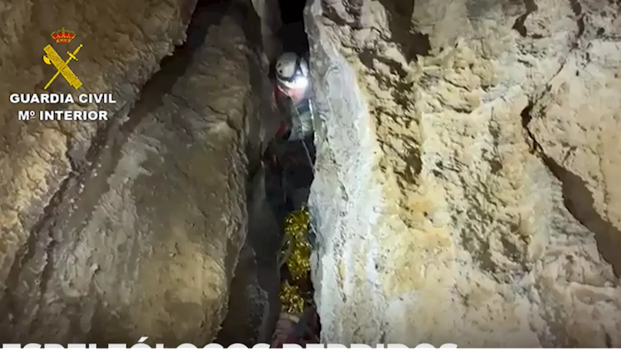 En una cueva de 400 metros: la búsqueda de los espeleólogos desaparecidos en Cantabria