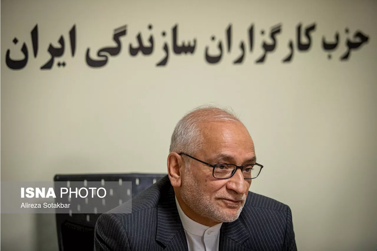 با ایستادگی بر دموکراسی می‌توان کشور را به پیشرفت رساند