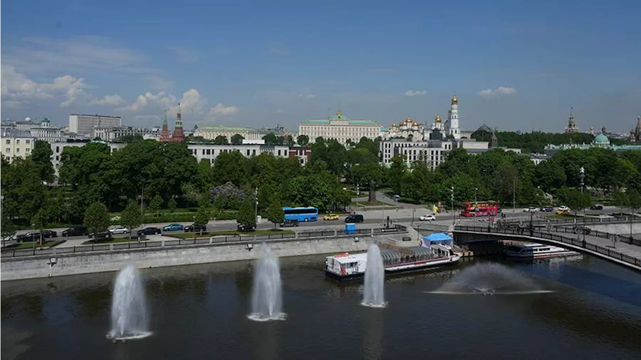 Синоптики спрогнозировали облачность и до +23 градусов в Москве 24 июня