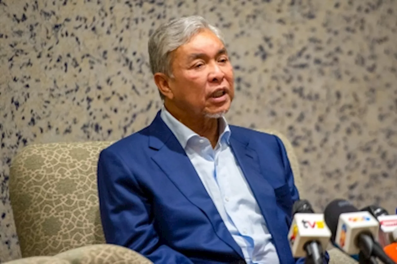 Zahid says Tok Mat’s remark on MAHB deal personal view, Umno on same page as Anwar govt