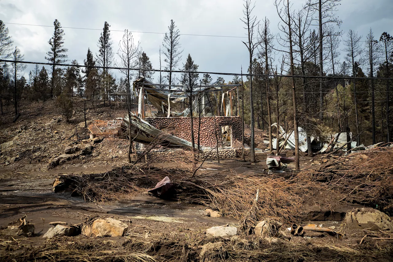 FBI seeks suspects in 2 New Mexico wildfires that killed 2 people, damaged hundreds of buildings