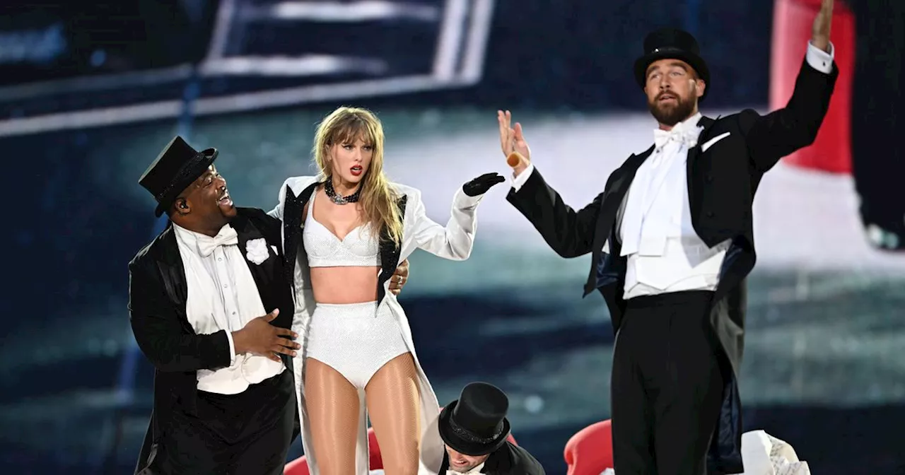 Taylor Swift and Travis Kelce leave fans in tears with adorable on-stage gesture