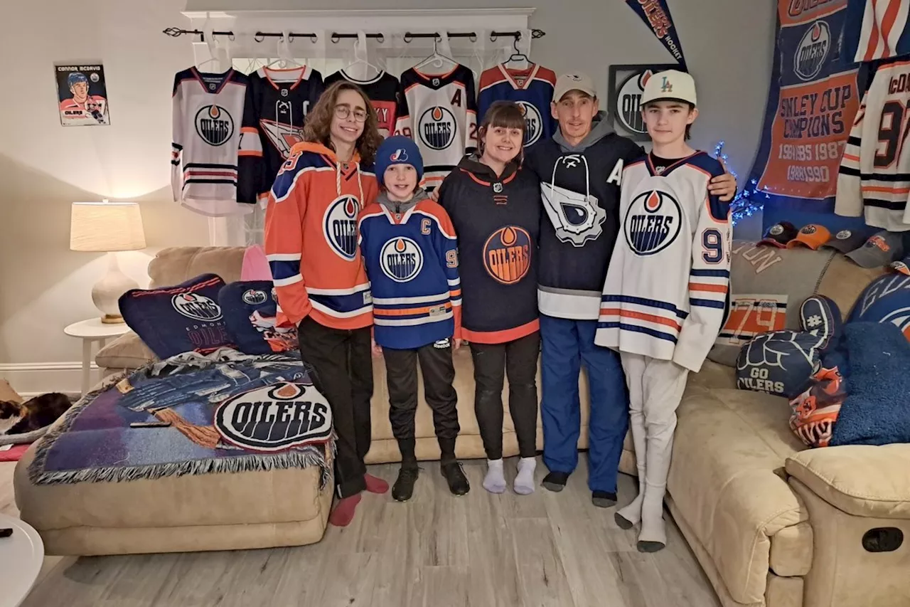 Canadians throw parties, gather with friends to cheer on Oilers in Stanley Cup final