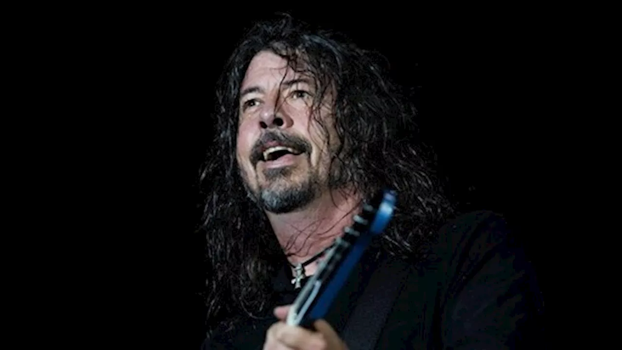 'Wij spelen tenminste live' sneert Dave Grohl naar Taylor Swift