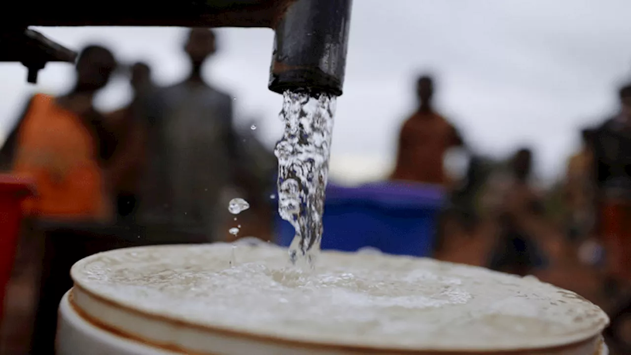 City of Cape Town residents begin using water tankers amid shutdown - SABC News