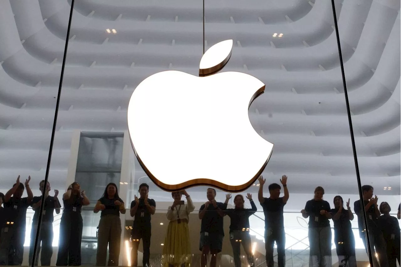 Free tote bag from KL’s Apple Store opening being resold online for hundreds of ringgit