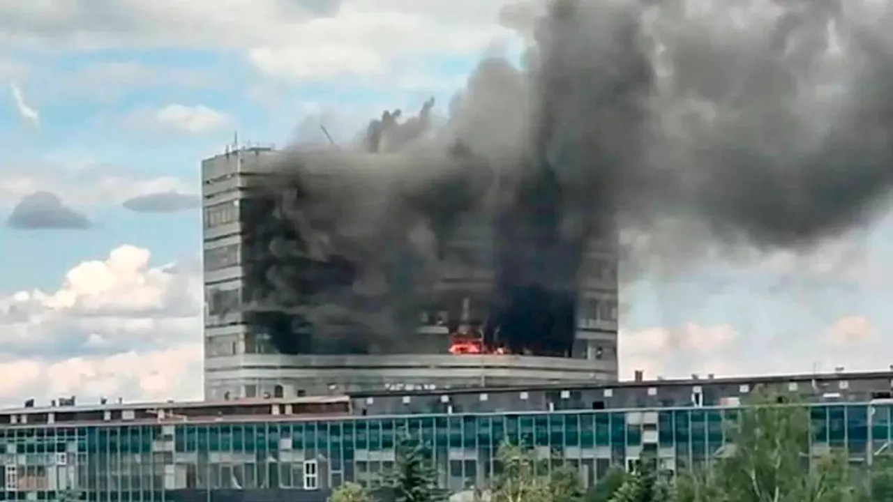 Eight killed after becoming trapped as huge fire rips through former Russian research institute in Moscow...