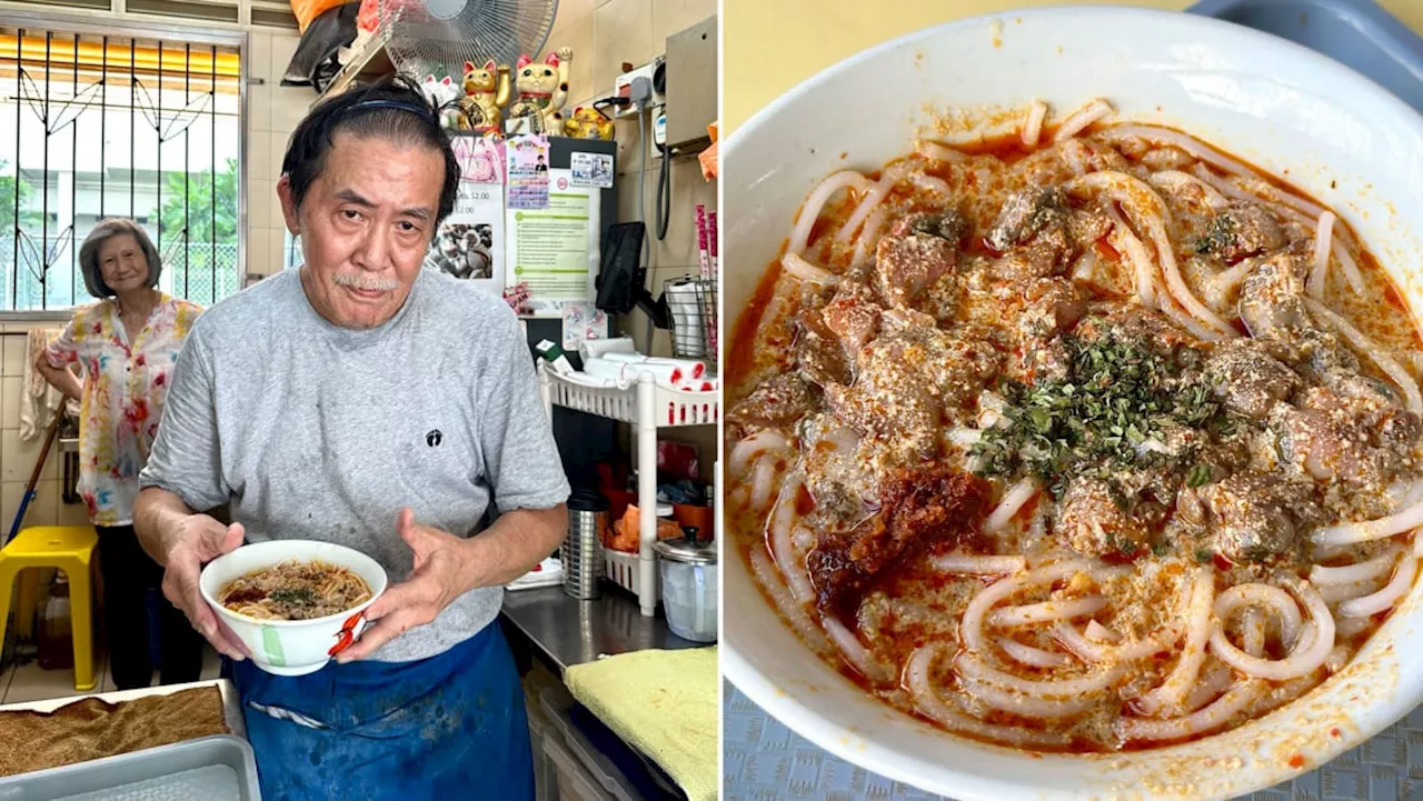 Hawker sells S$6 blood cockles-only laksa with nothing but ‘hums’