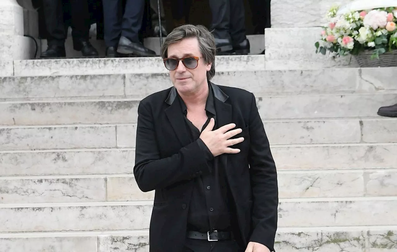 Thomas Dutronc a été très touché par l’hommage de Calogero sur scène à Françoise Hardy