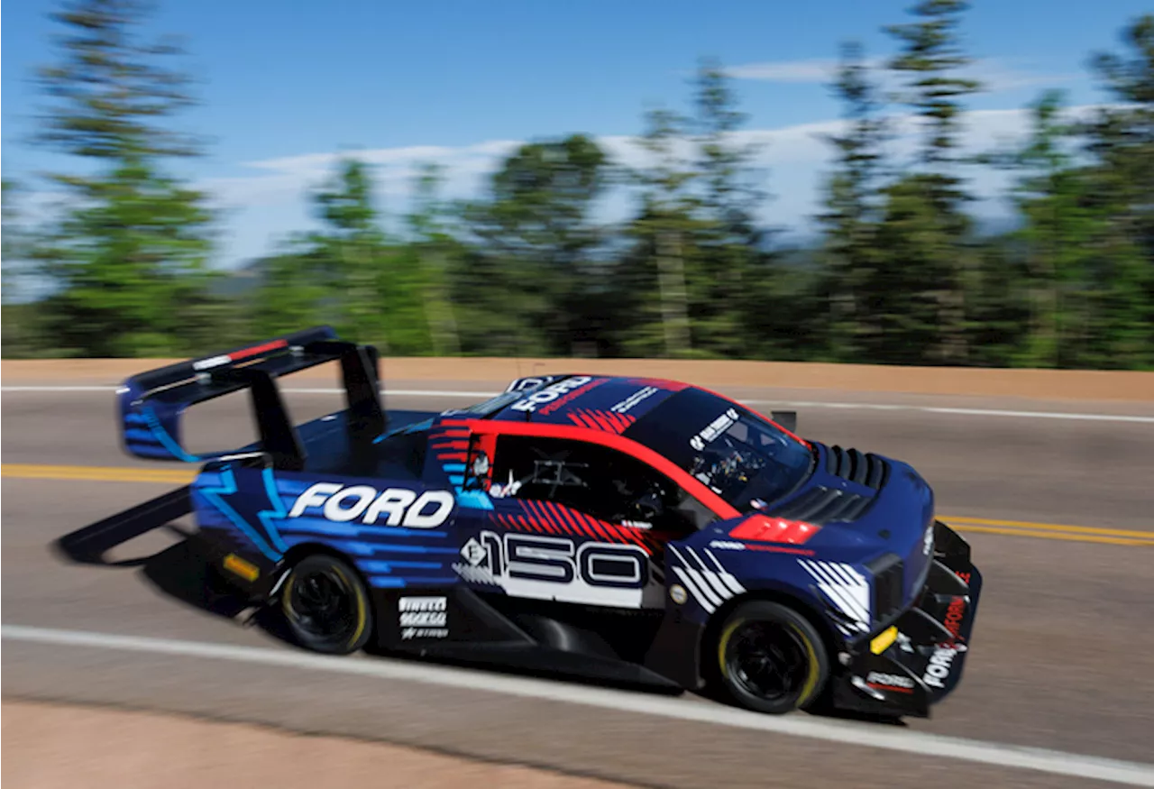 Ford F150 Lightning SuperTruck elettrico vince la Pikes Peak