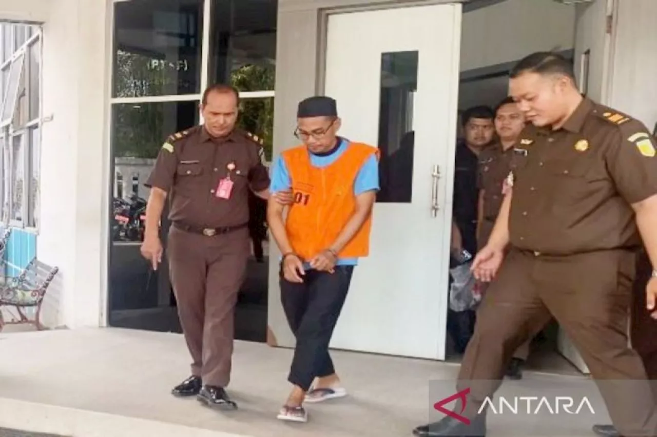 Kejati Kalsel tahan tersangka korupsi debitur fiktif Rp6,59 miliar