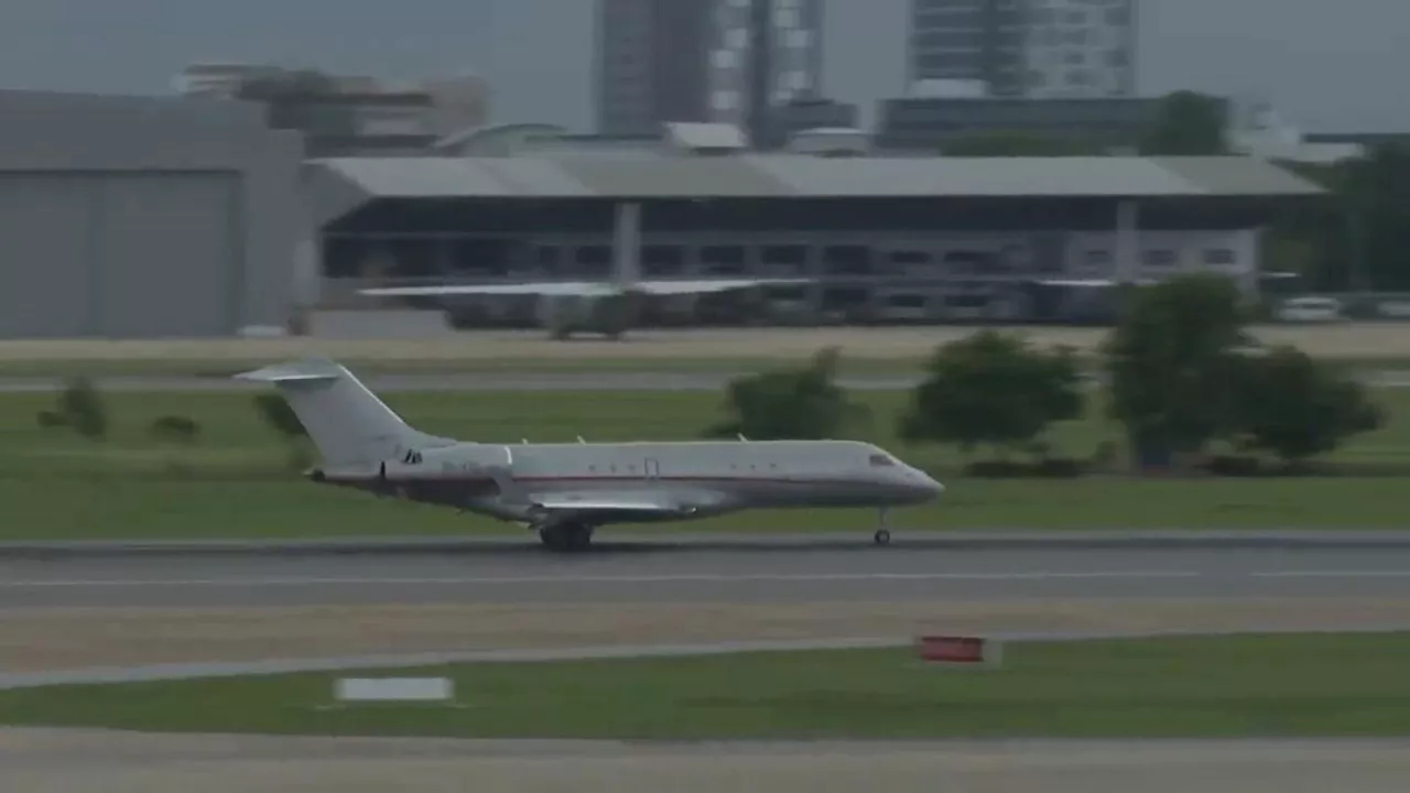 Plane believed to carry WikiLeaks founder Julian Assange arrives in Bangkok