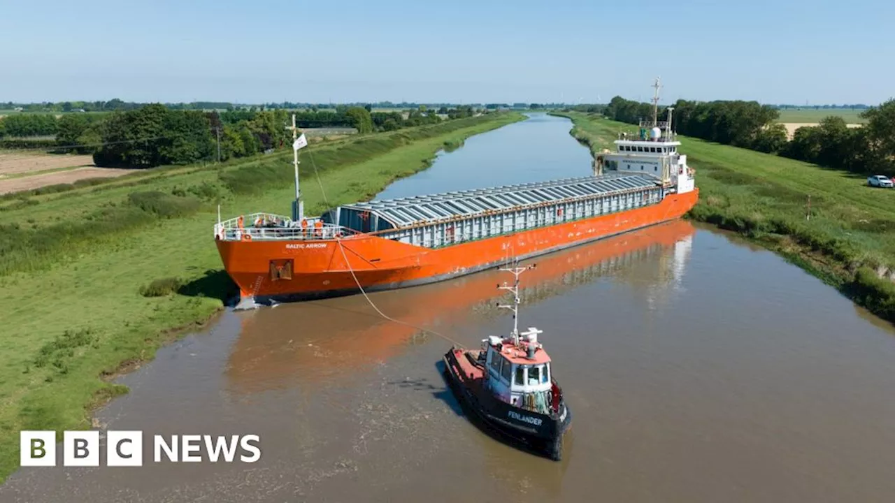 Cargo ship has grounded in the River Nene, Cambridgeshire