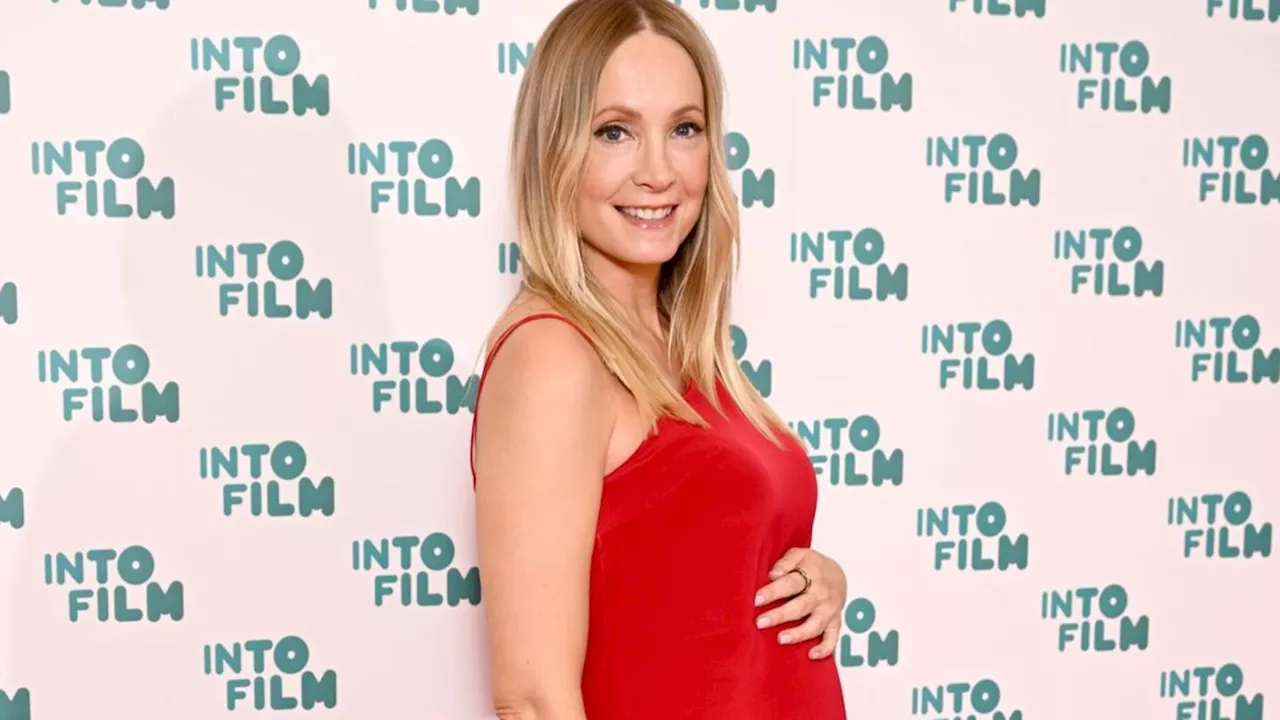 'Downton Abbey'-Star Joanne Froggatt: Sie wird mit 43 Jahren zum ersten Mal Mutter