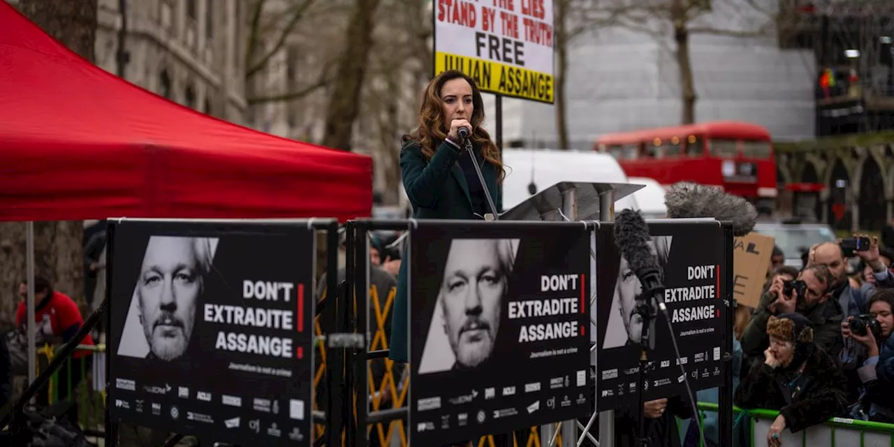 'Weasel Words': Julian Assange's Wife Slams US Assurances to UK