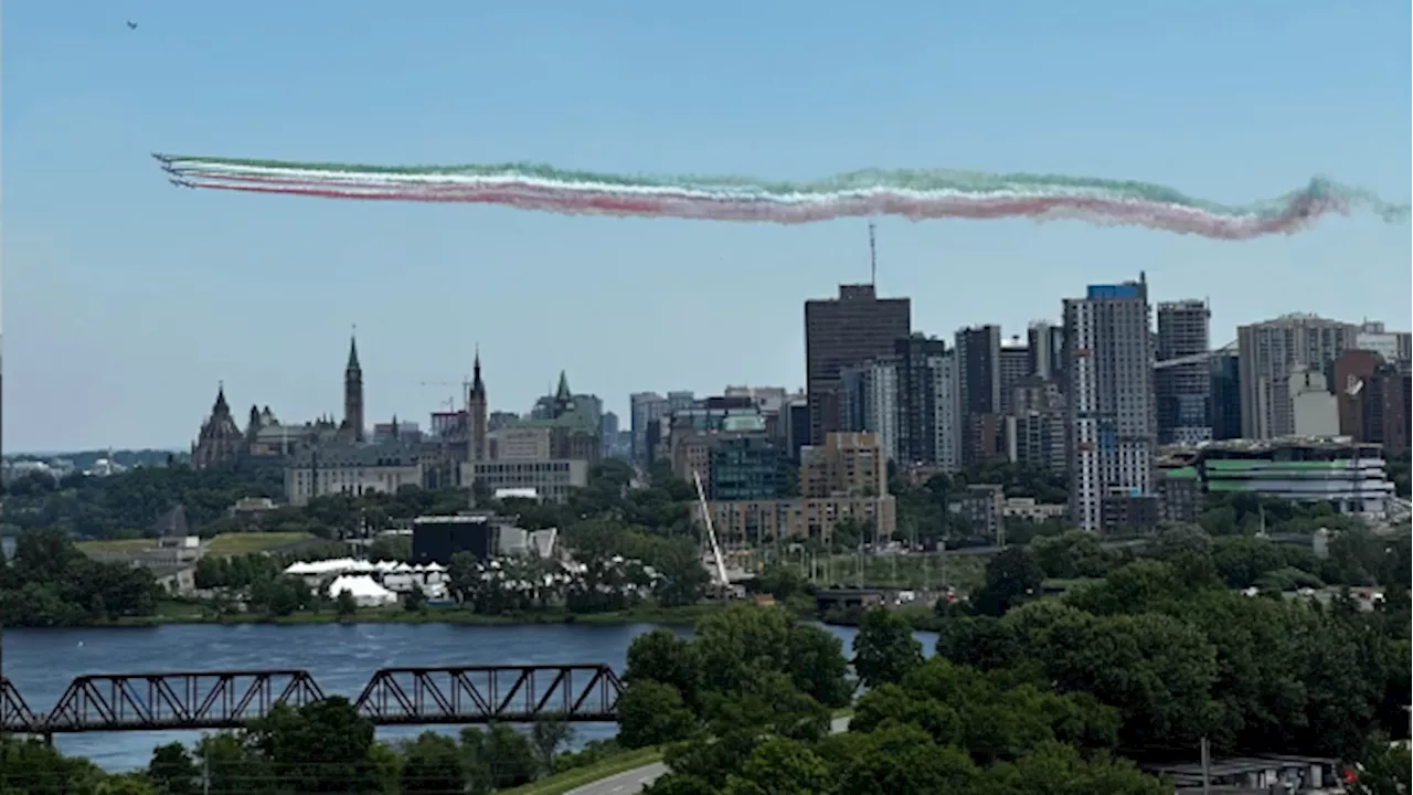 Snowbirds and Frecce Tricolori fly over Ottawa