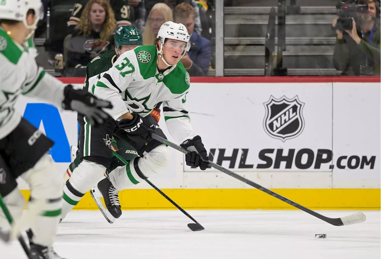 Dallas Stars re-sign Oskar Back to one-year contract