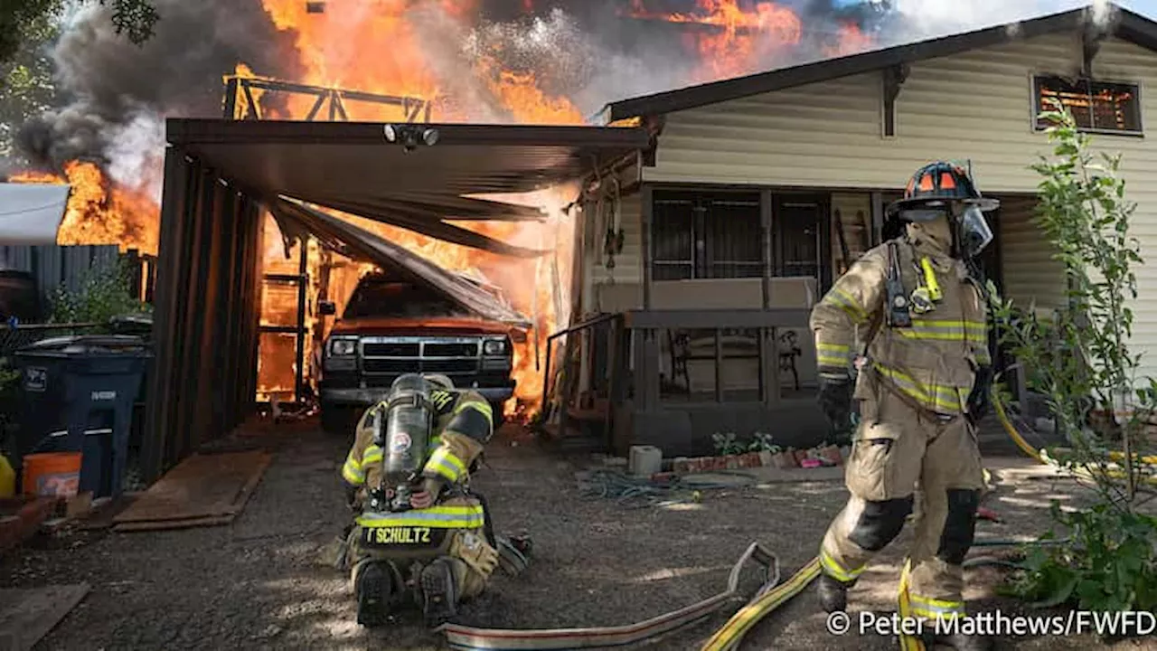 Fort Worth fire injures three firefighters