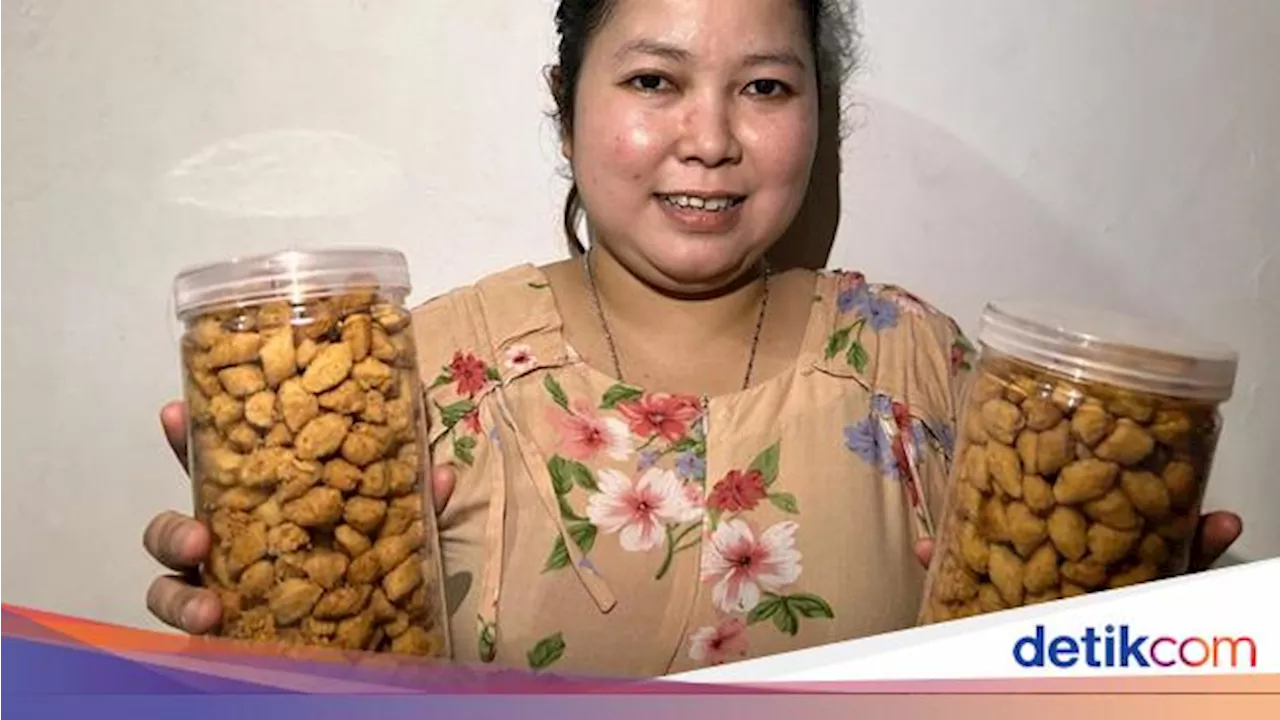 Usaha Limbung gegara Pandemi, Penjual Kue-Baju Ini Bangkit Lagi Berkat UMi