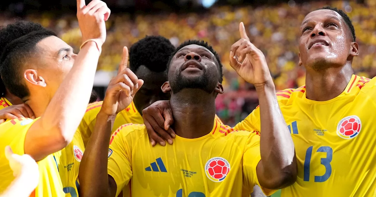 Colombia derrotó a Paraguay en el debut con el brillo de James