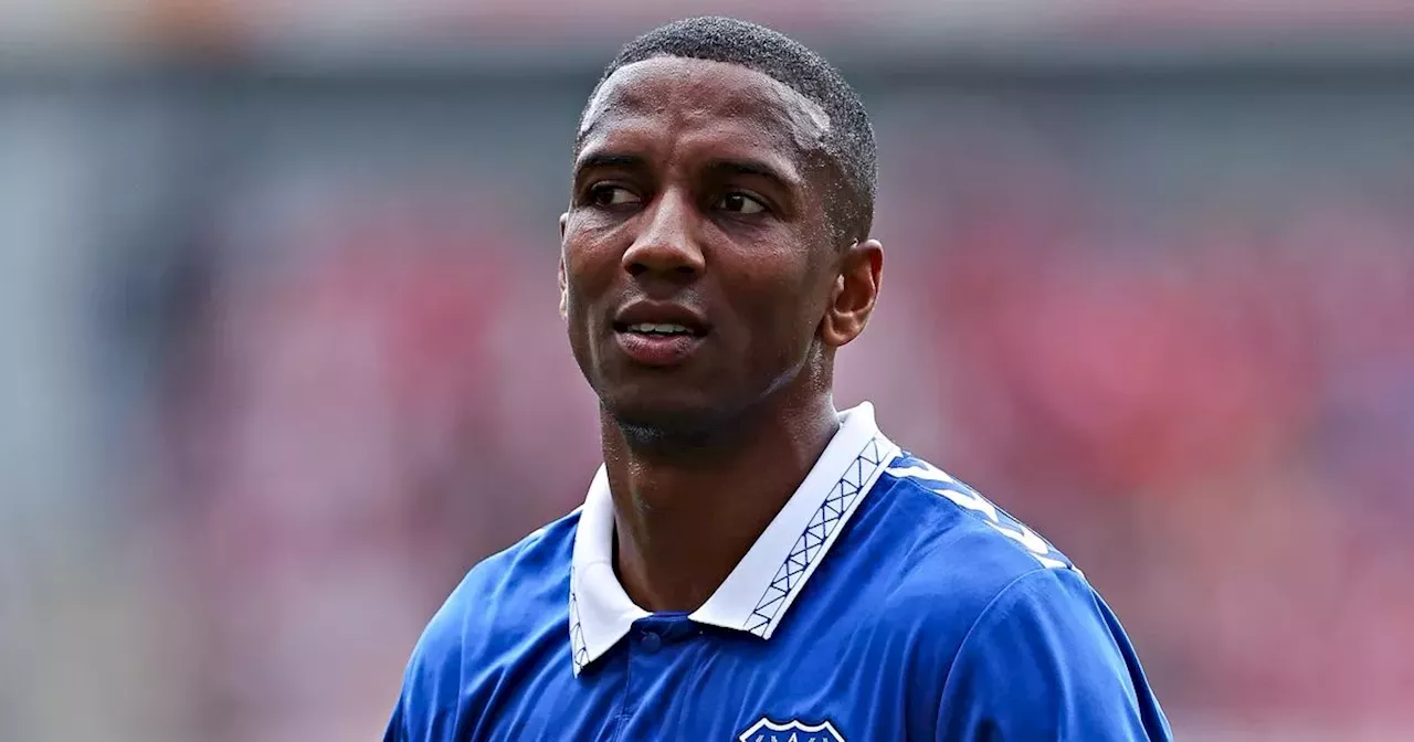 Ashley Young agrees new Everton contract as Kevin Thelwell explains role