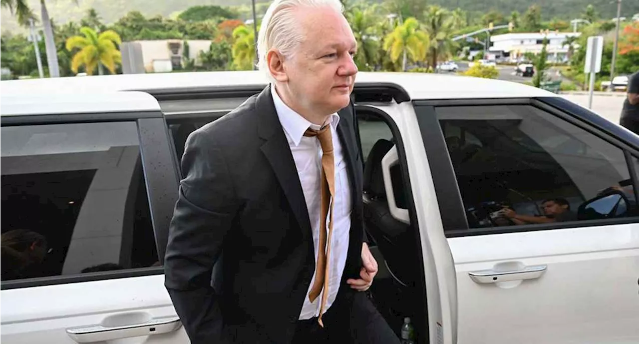 Assange llega a corte de Islas Marianas donde firmará acuerdo judicial con EU