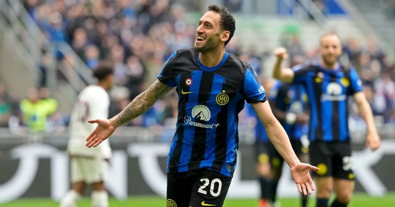 Inter, Çalhanoğlu mette a tacere le voci di mercato sui social: “Estremamente felice qui, non vedo…