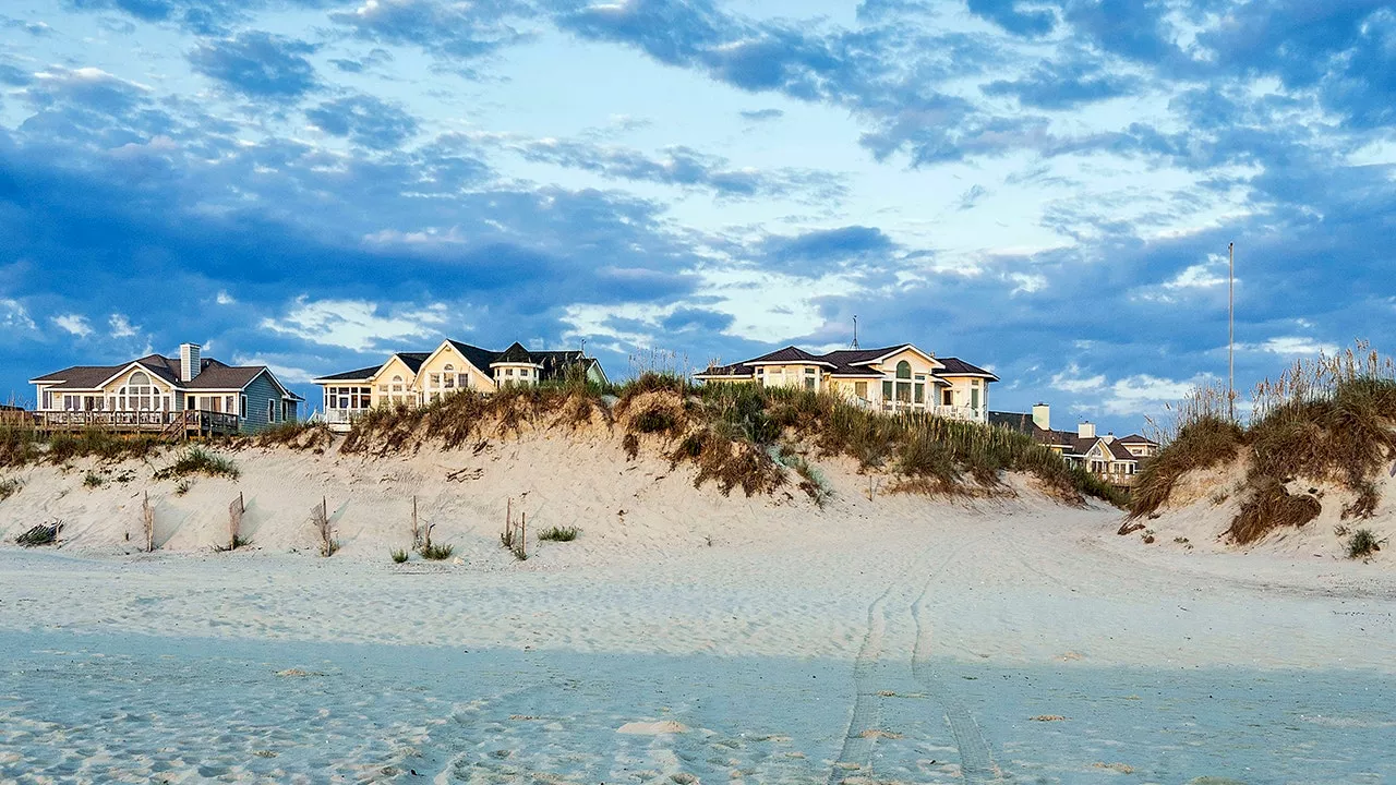 North Carolina crews rescue over 150 swimmers from rip currents during 1st week of summer