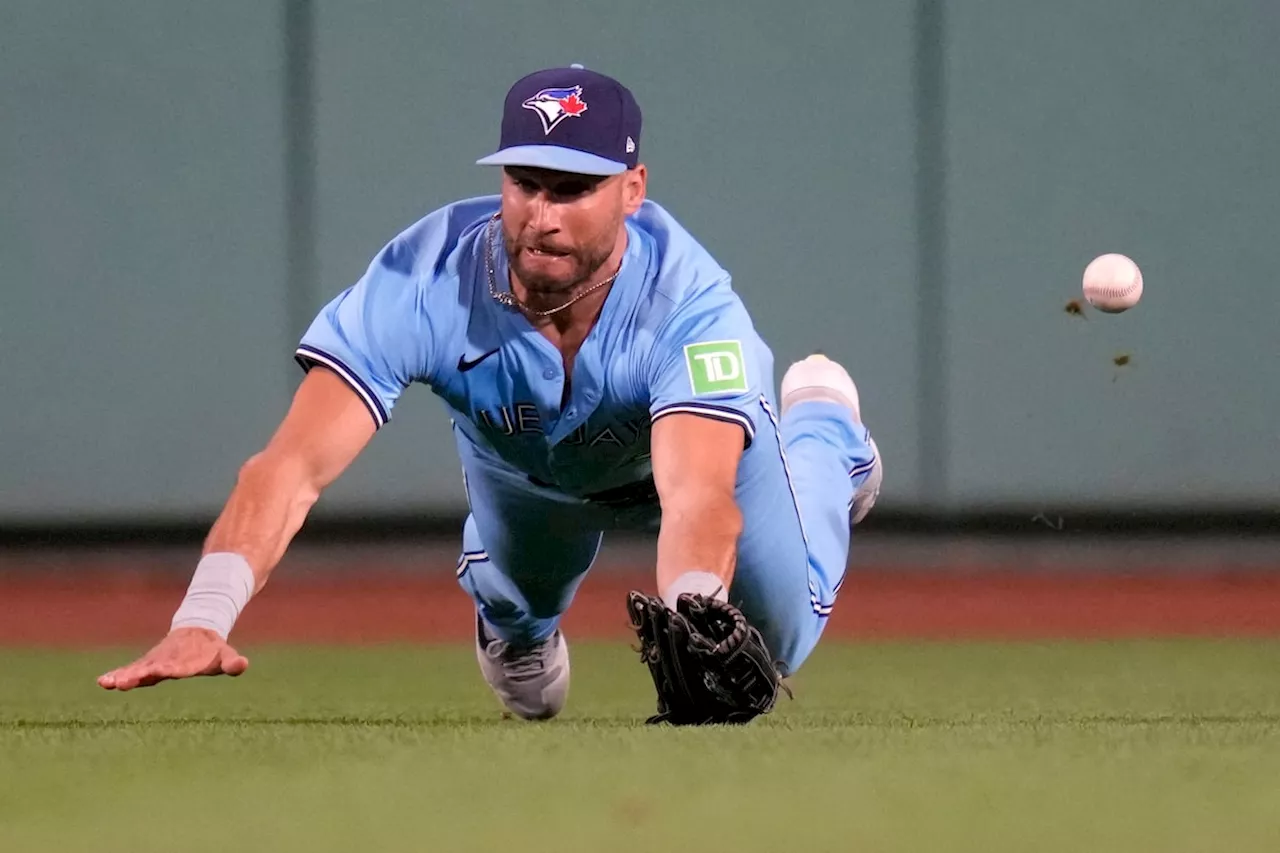 Devers, Hamilton homer, Red Sox rally from four-run deficit to outlast Blue Jays 7-6