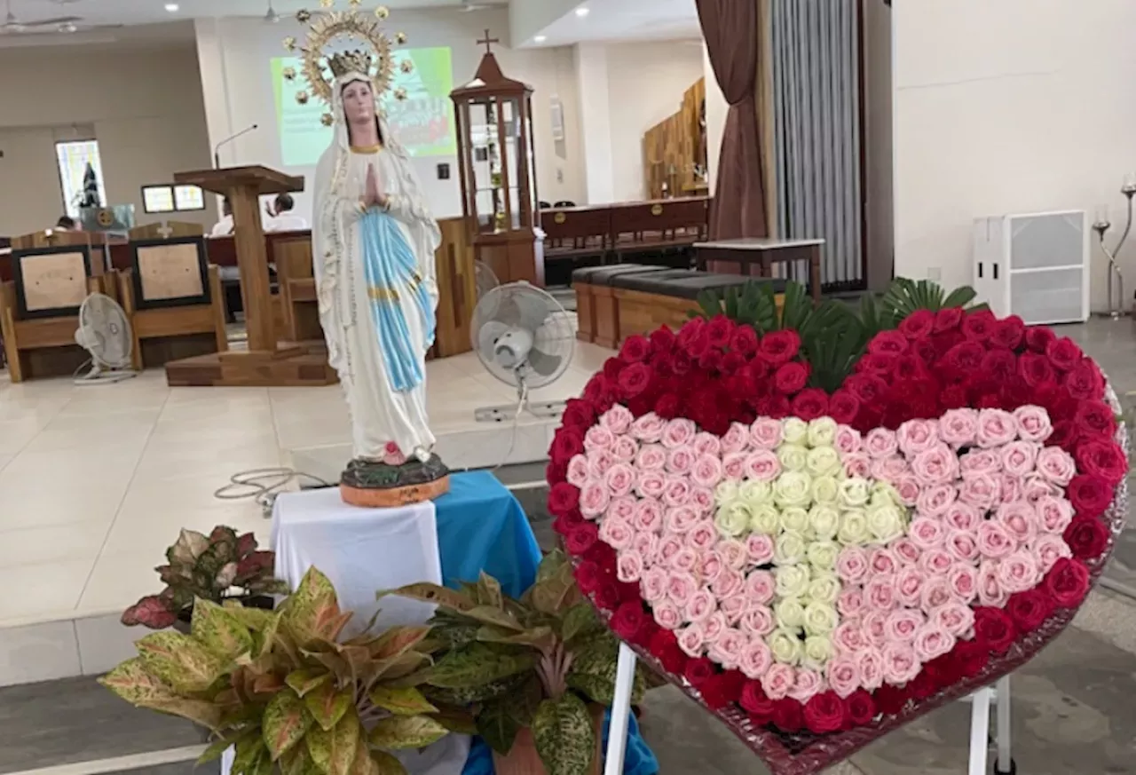 Catholic News: One Rose, One Heart, Offering Roses To Our Blessed 