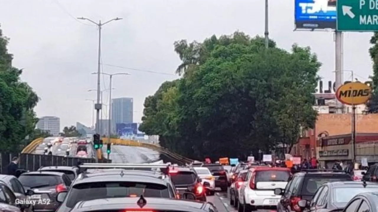 Manifestante del IPN agrede a mujer embarazada en Circuito Interior